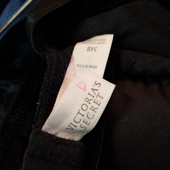 🖤VICTORIA SECRET VINTAGE BLACK VELVET MATCHING BRA & PANTIES 💜 - Picture 3 of 10